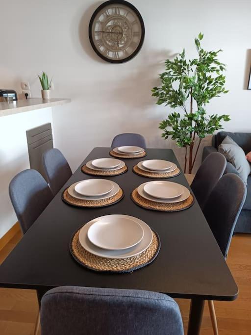 T3 Lumineux - Berges De La Garonne - Parking Apartment *